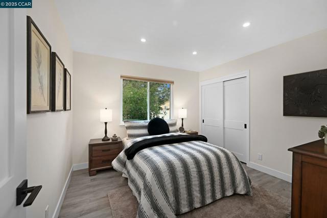 1933 Oak Park Blvd, Pleasant Hill CA: https://media.crmls.org/mediaz/6e0cbb54-3bc8-4b29-a060-65df4d21a797.jpg