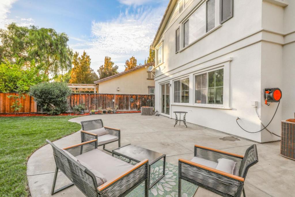 6E0D8536 97Ca 447B Bcc0 48Ccf80F2Caa 310 Ashlee Avenue, Tracy, Ca 95391 &Lt;Span Style='BackgroundColor:transparent;Padding:0Px;'&Gt; &Lt;Small&Gt; &Lt;I&Gt; &Lt;/I&Gt; &Lt;/Small&Gt;&Lt;/Span&Gt;