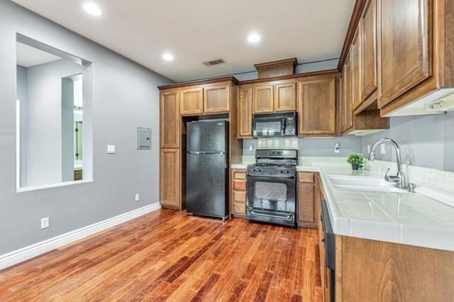 9632 Cherrywood Court, Gilroy CA: https://media.crmls.org/mediaz/6e0d9cbf-81fa-4c1b-b471-e9e59cc35ed6.jpg