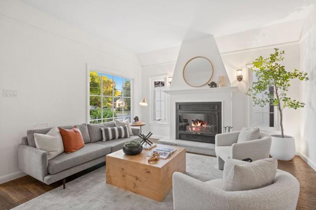 220 26th Avenue, San Mateo CA: https://media.crmls.org/mediaz/6e0ec8b2-36a3-4764-a062-b84d16359d80.jpg