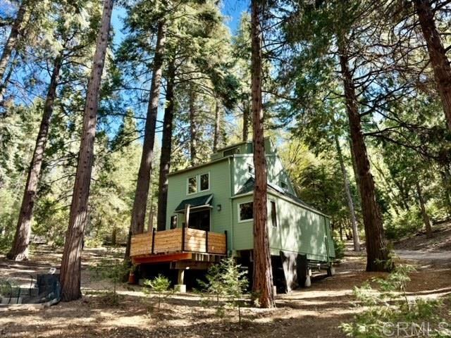 22156 Crestline Road