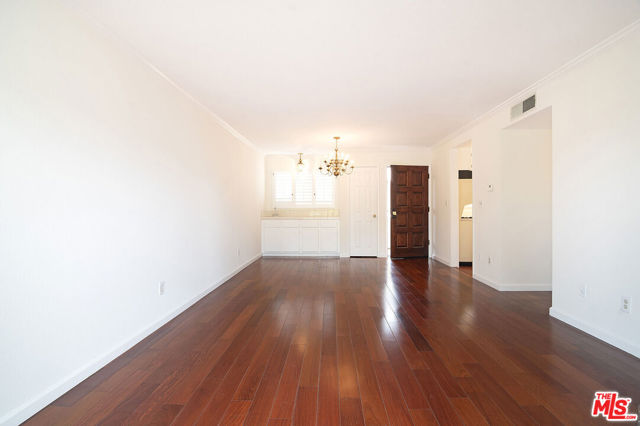 3544 S Centinela Avenue, Los Angeles CA: https://media.crmls.org/mediaz/6e0f92de-3c75-45e8-865f-cfc5a6517de7.jpg