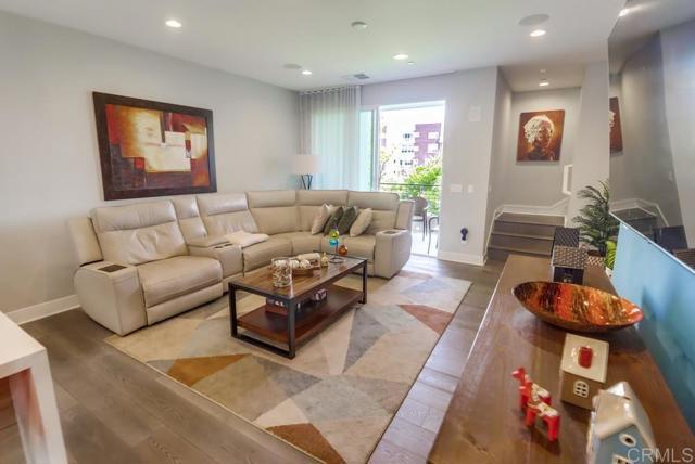 Detail Gallery Image 3 of 45 For 1842 Observation Way, Chula Vista,  CA 91915 - 3 Beds | 2/1 Baths