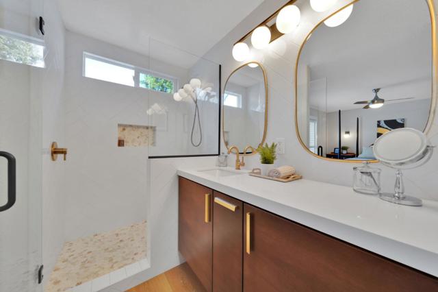 865 Valley Oak Drive, Hollister CA: https://media.crmls.org/mediaz/6e10ed70-3d98-4107-acd8-23749c3c91bc.jpg