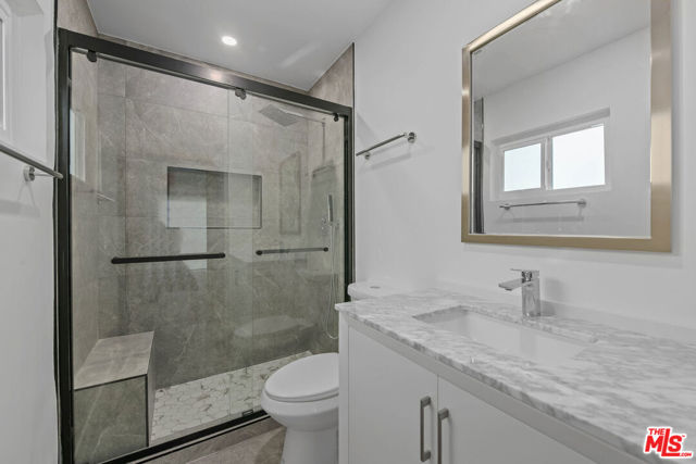 2447 N Beachwood Drive, Los Angeles CA: https://media.crmls.org/mediaz/6e10fdc0-f288-45e9-bcab-e618673fa854.jpg