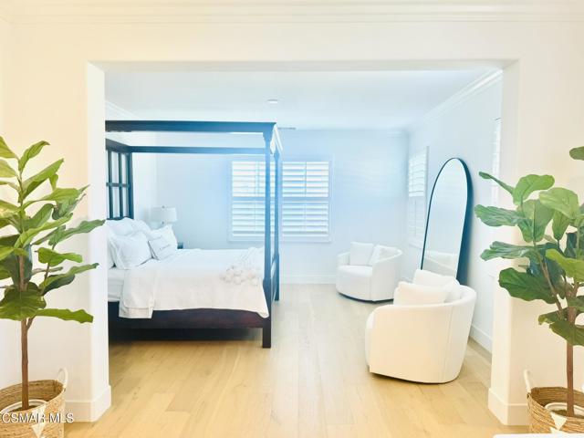 4984 Corral Street, Simi Valley CA: https://media.crmls.org/mediaz/6e1149c1-f835-4e67-acfb-a8eeaf009f76.jpg