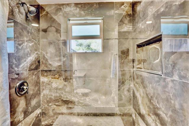 Detail Gallery Image 19 of 70 For 9579 Carlton Hills Blvd, Santee,  CA 92071 - 4 Beds | 2 Baths