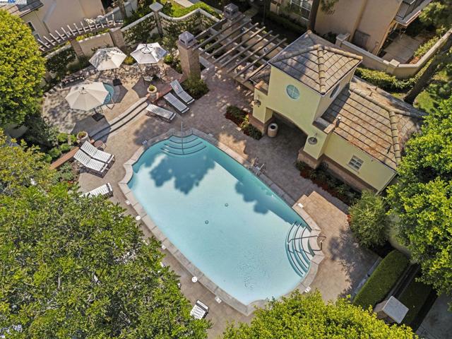 24 Dauphine, Newport Coast CA: https://media.crmls.org/mediaz/6e1198bd-4585-4a5c-bf00-2e9300c86734.jpg