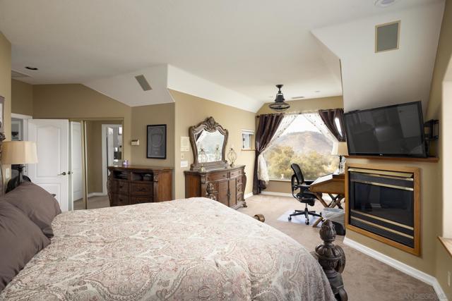 29531 Gordon Hill Road, Valley Center CA: https://media.crmls.org/mediaz/6e137a81-aeb0-45ec-a136-494caab51efe.jpg