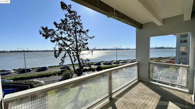 Details for 2 Anchor Drive  F393, Emeryville, CA 94608