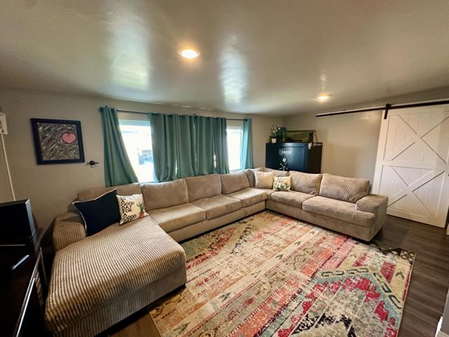 943 E Murphy Street, Blythe CA: https://media.crmls.org/mediaz/6e146f2e-0544-4ae7-823e-6cff7ecbe6e9.jpg