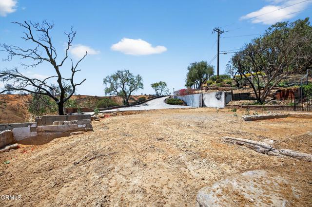 375 W Highland Drive, Camarillo CA: https://media.crmls.org/mediaz/6e14ff53-1a92-4645-b392-71cc7b5419da.jpg