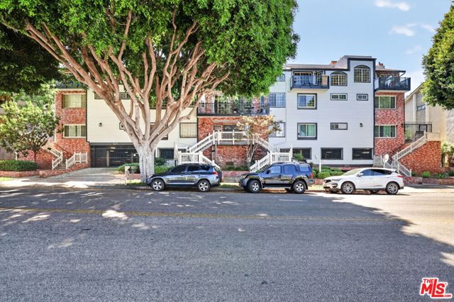 2677 Centinela Avenue, 401 photo 2