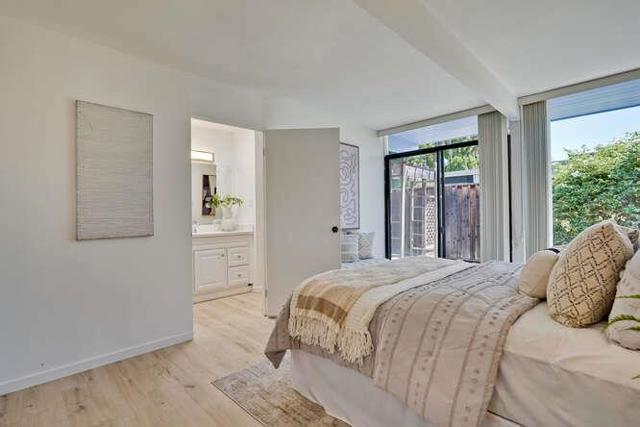 731 E Charleston Road, Palo Alto CA: https://media.crmls.org/mediaz/6e15ad2c-1441-4537-9d82-aac8e365cba7.jpg