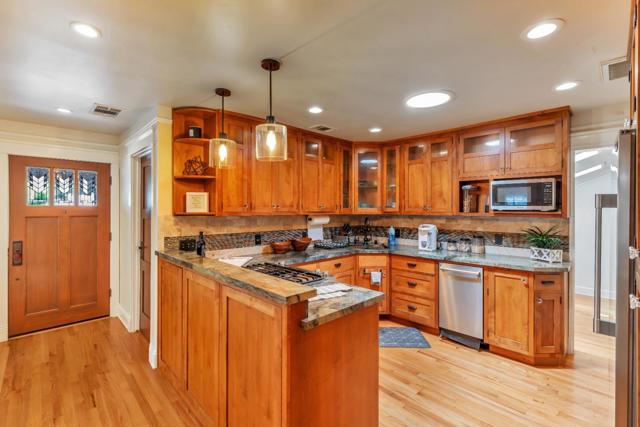 8011 Church Street, Gilroy CA: https://media.crmls.org/mediaz/6e15dc3a-d8c4-4410-ba6d-c566130fcf26.jpg