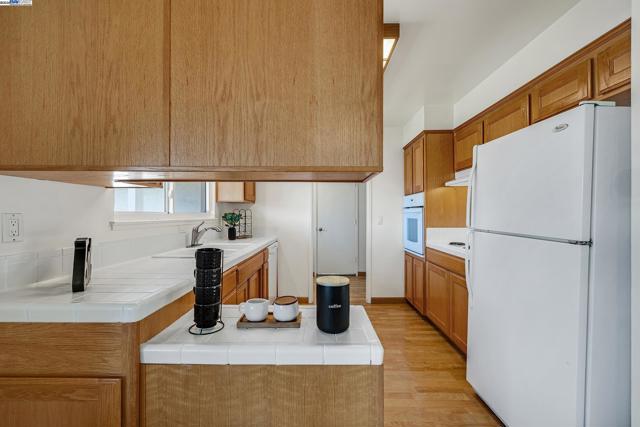 844 Wall St, Livermore CA: https://media.crmls.org/mediaz/6e15e945-9196-457c-a589-e51497f43813.jpg