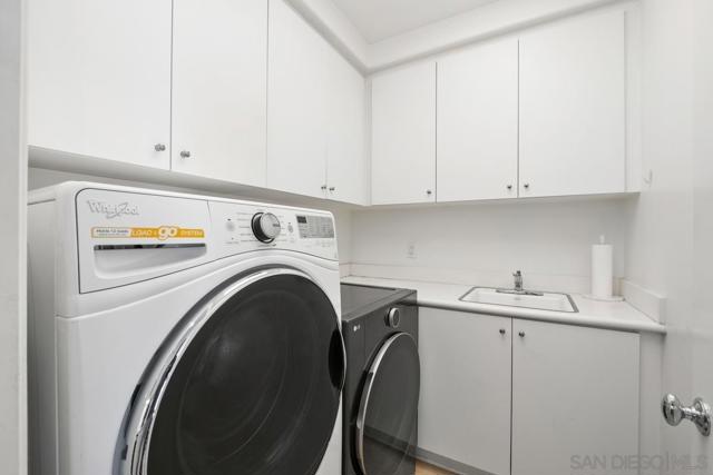 50 Whitehall, Newport Beach CA: https://media.crmls.org/mediaz/6e15e998-c883-4b37-86b0-d492efe4fb6d.jpg
