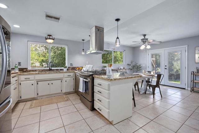 25119 Como Esta Court, Ramona CA: https://media.crmls.org/mediaz/6e16f074-141f-47b8-86be-1aa4fb2c5a7e.jpg