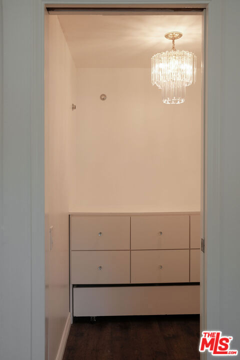 17149 Clemons Drive, Encino CA: https://media.crmls.org/mediaz/6e196faf-23d4-49fd-9a41-6317cde2061c.jpg
