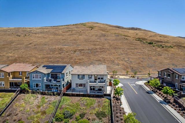 30111 Mountain View Drive, Hayward CA: https://media.crmls.org/mediaz/6e197ee5-10ee-40c9-bdea-45969a45beba.jpg