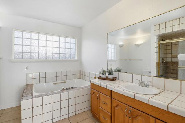 780 Welburn Avenue, Gilroy CA: https://media.crmls.org/mediaz/6e19b25a-1ec4-4343-8ce8-3958315f3dc6.jpg