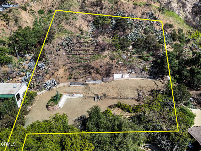 2115 Pinecrest Dr, Altadena CA: https://media.crmls.org/mediaz/6e1a9a84-9441-4795-802a-165e095b4cf9.jpg
