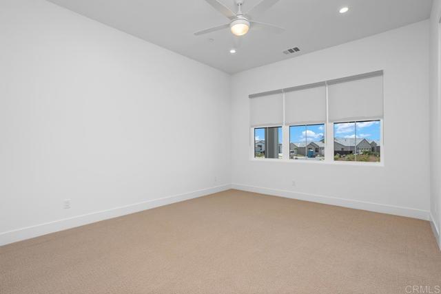 1203 Stonemark Place, Vista CA: https://media.crmls.org/mediaz/6e1ae5a1-6bfc-43c3-98dc-45e2925c572e.jpg
