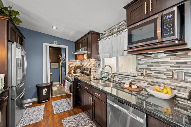 Image 23 of 41 For 9902 Jamacha Blvd  107
