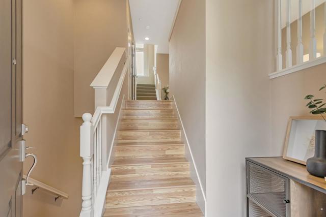 1127 Lund Terrace, Sunnyvale CA: https://media.crmls.org/mediaz/6e1be79f-457c-4a98-b5e3-6538c464fed4.jpg