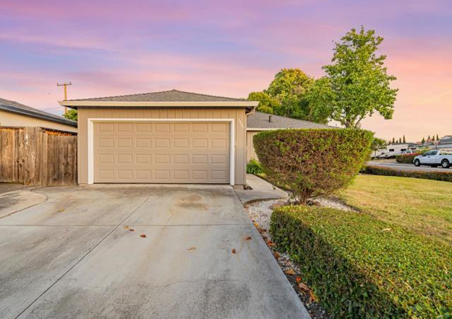 3384 Fowler Avenue, Santa Clara CA: https://media.crmls.org/mediaz/6e1c8a2f-cc85-4edd-a99c-f2c14bc45ec9.jpg