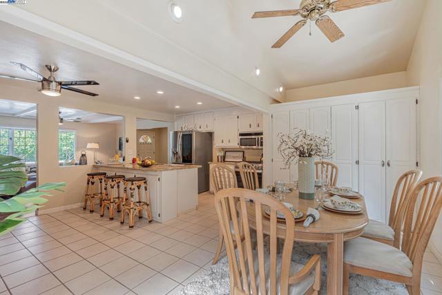 3950 Pinole Valley Rd, Pinole CA: https://media.crmls.org/mediaz/6e1cb7b9-c698-417f-a880-43c5ff121340.jpg