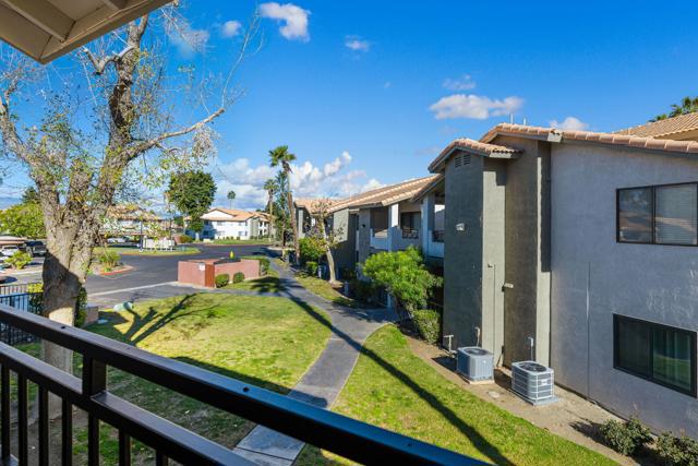 Image 19 of 20 For 78650 Avenue 42  614