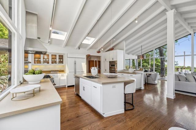 138 Bolivar Lane, Portola Valley CA: https://media.crmls.org/mediaz/6e1d76a5-b279-4016-ab40-ae9c19c816c3.jpg