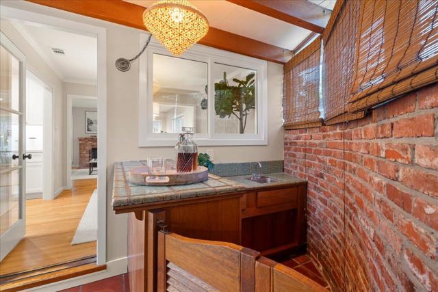 1216 Hermosa Way, San Jose CA: https://media.crmls.org/mediaz/6e1db9e9-4ee3-4a4c-8ee2-cca98e4fa4c3.jpg