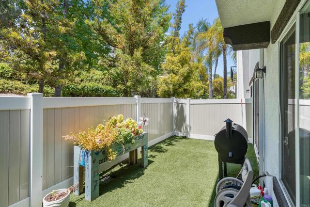 Image 23 of 30 For 5005 Codorniz Way 6