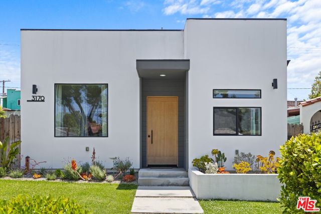 3170 Glenmanor Place, Los Angeles CA: https://media.crmls.org/mediaz/6e1e6779-56cd-4af4-ab35-db9a294c9c48.jpg