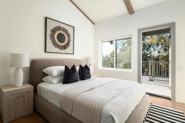 6449 Las Colinas, Rancho Santa Fe CA: https://media.crmls.org/mediaz/6e1f3c91-323b-43b0-90db-110ce5870a32.jpg