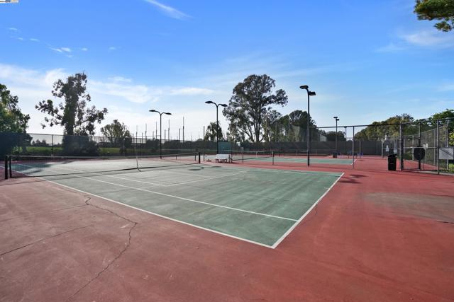2513 Galleon Place, San Leandro CA: https://media.crmls.org/mediaz/6e1f5058-6206-42f4-8977-67c592af452b.jpg