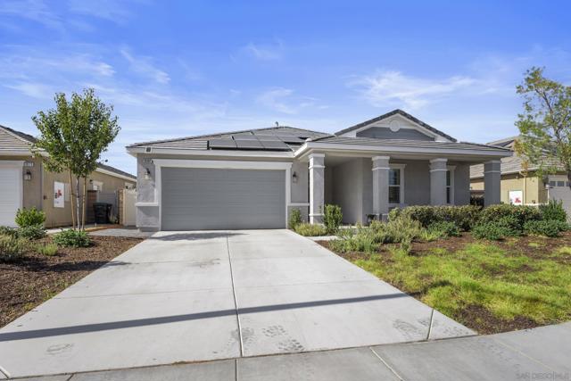 28382 Hopscotch dr,  CA: https://media.crmls.org/mediaz/6e224375-3a53-4e5b-bc2a-a67016427f84.jpg