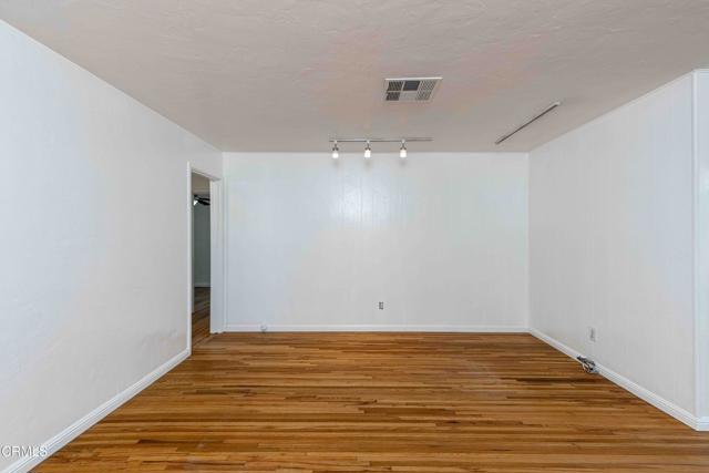 1730 Olive Street, Bakersfield CA: https://media.crmls.org/mediaz/6e2245b6-7adf-4d11-b840-54a194ed8840.jpg