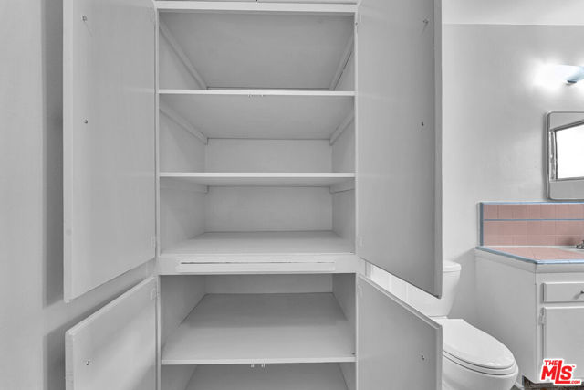 938 15th Street, Santa Monica CA: https://media.crmls.org/mediaz/6e23c6a5-713f-4f94-8c7b-2e7eaa4171f6.jpg