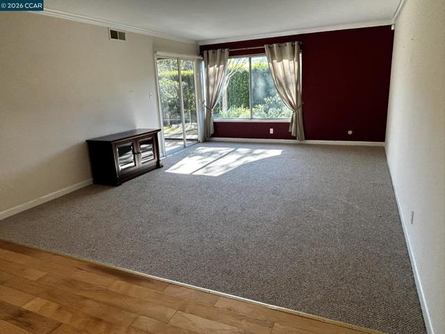 2055 Cactus Ct, Walnut Creek CA: https://media.crmls.org/mediaz/6e25239b-4286-4f16-b04d-0ac7a911e10d.jpg