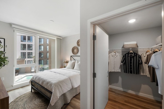 260 260 Brooklyn Basin Way, Oakland CA: https://media.crmls.org/mediaz/6e25a579-7b05-40ca-af34-211bfbc80187.jpg