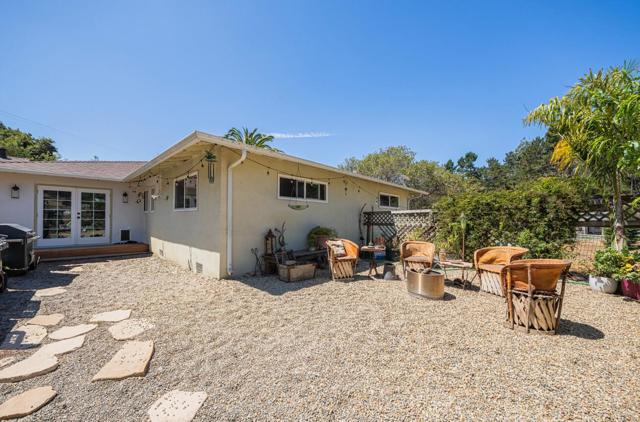 9180 Coker Road, Salinas CA: https://media.crmls.org/mediaz/6e2629d9-c9fd-4d5a-88da-074c36784fd7.jpg