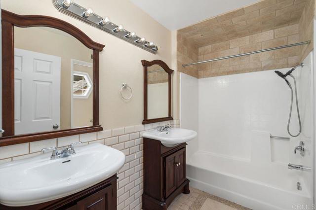 15140 Chase Street, North Hills CA: https://media.crmls.org/mediaz/6e275fcd-2ecd-4d0f-92e4-306b6bdb3280.jpg