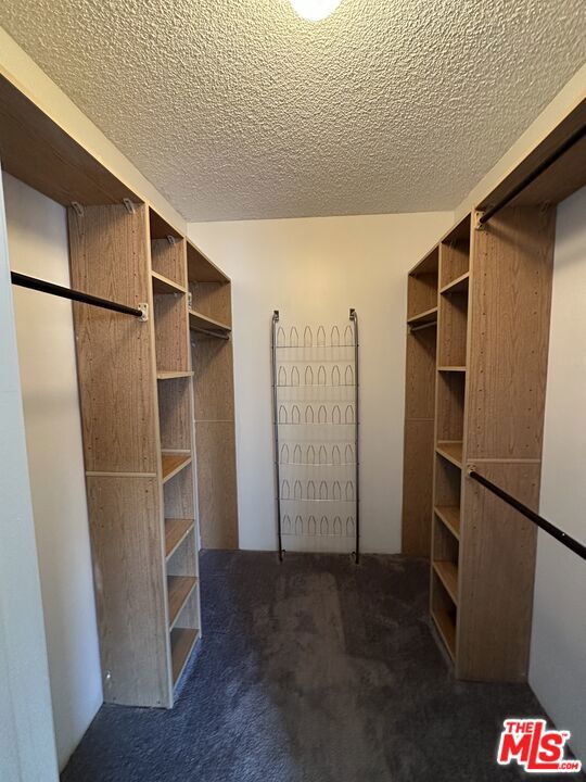 8316 Raintree Circle, Culver City CA: https://media.crmls.org/mediaz/6e281198-43a5-412d-9aaf-0318778364b6.jpg