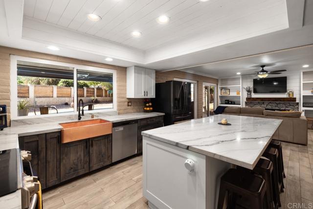 Detail Gallery Image 15 of 40 For 9739 Carta Ln, El Cajon,  CA 92021 - 5 Beds | 4 Baths