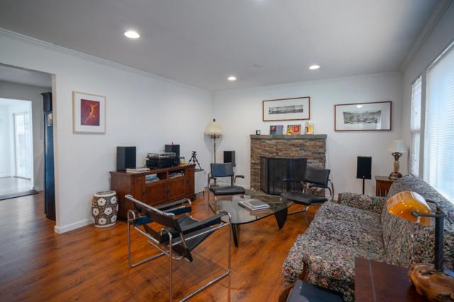 1017 Via Verde, Del Rey Oaks CA: https://media.crmls.org/mediaz/6e295884-269f-46d1-a041-e2b93b4db80b.jpg