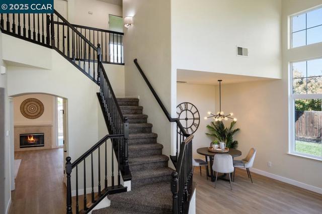 4107 Wheat Ct, Tracy CA: https://media.crmls.org/mediaz/6e29e932-b8b8-4073-be14-06f736bbfa42.jpg