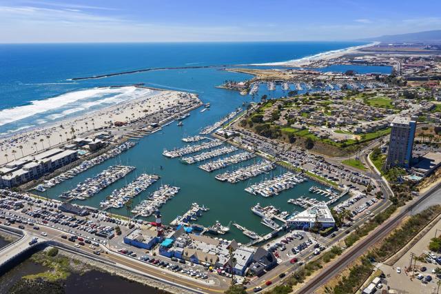 1200 Harbor N Drive, Oceanside CA: https://media.crmls.org/mediaz/6e2a9aea-0962-4674-be3f-c44f04463320.jpg